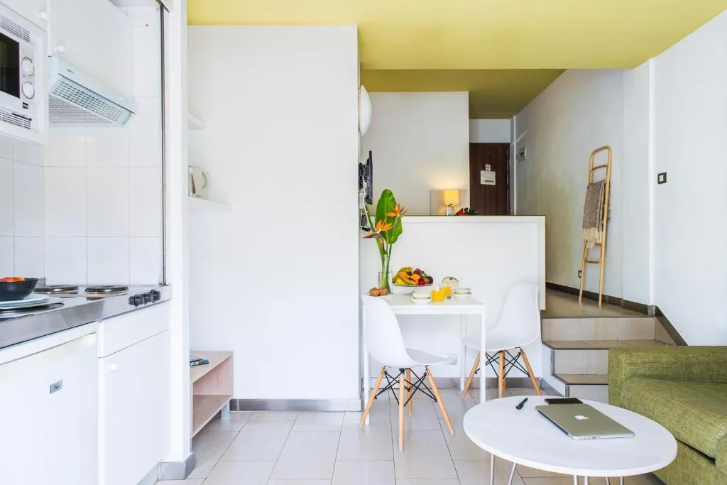 STUDIO WITH BALCONY Room, Udalla Park, Tenerife