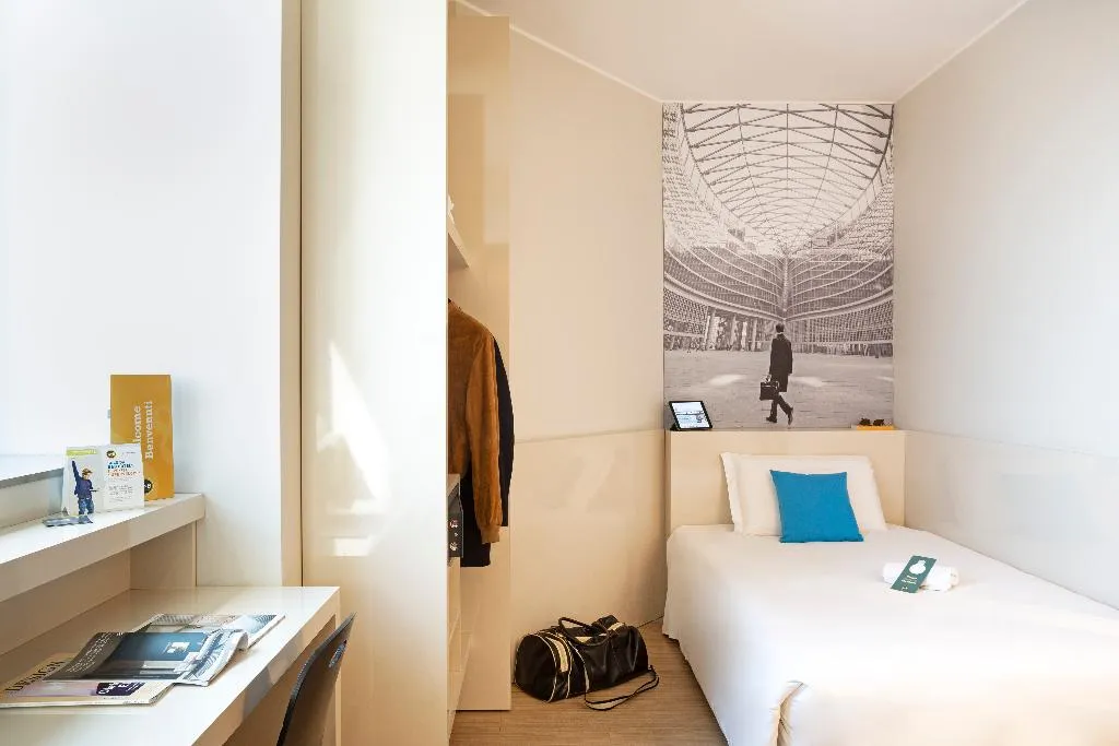 SINGLE STANDARD Room, B&B Hotel Milano Sesto Marelli, Milan