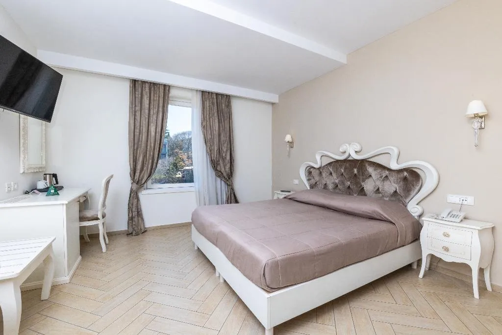 Double or Twin ECONOMY Room, Grand Hotel Park, Dubrovnik