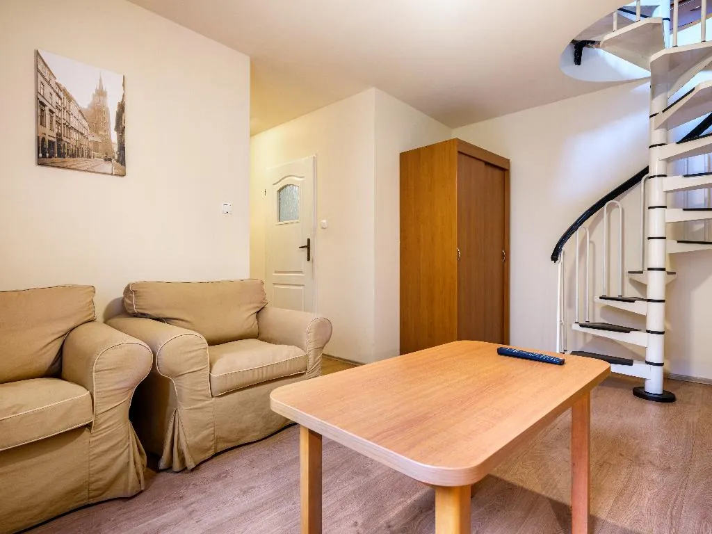 STUDIO TWO BEDROOMS Room, Kosmopolita Rooms & Apartments, Krakow