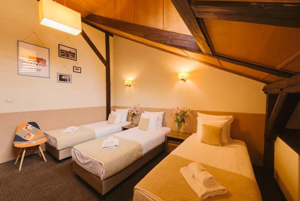 TRIPLE STANDARD Room, Atelier Aparthotel by Artery Hotels, Krakow