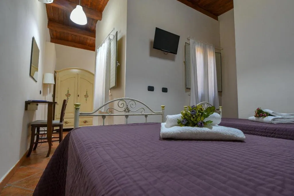 Room, B&B Rabaté, Catania
