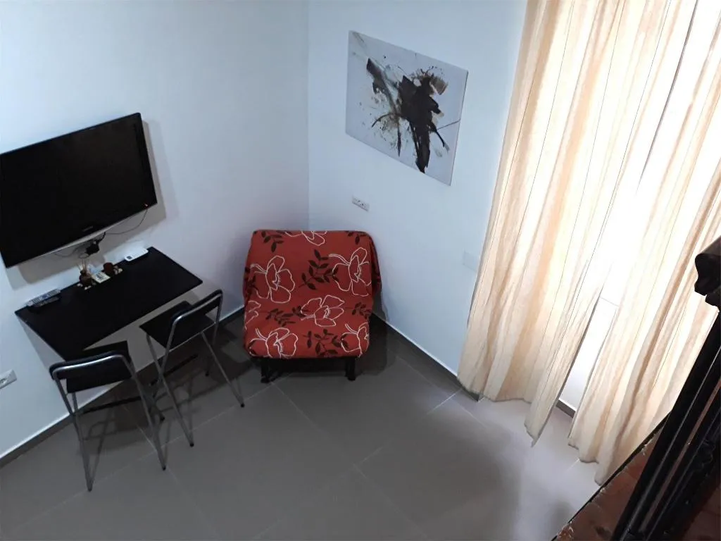 Room, B&B City Center, Naples