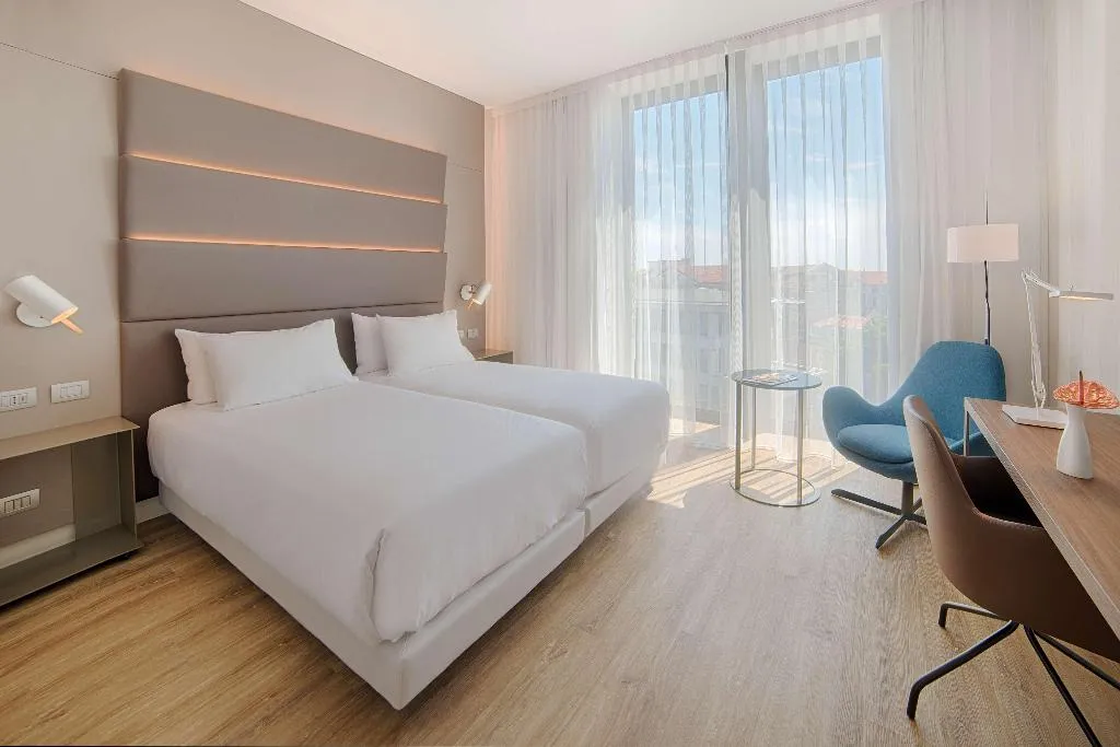 DOUBLE SUPERIOR WITH VIEWS Room, Avani Rio Novo Venice Hotel, Venice