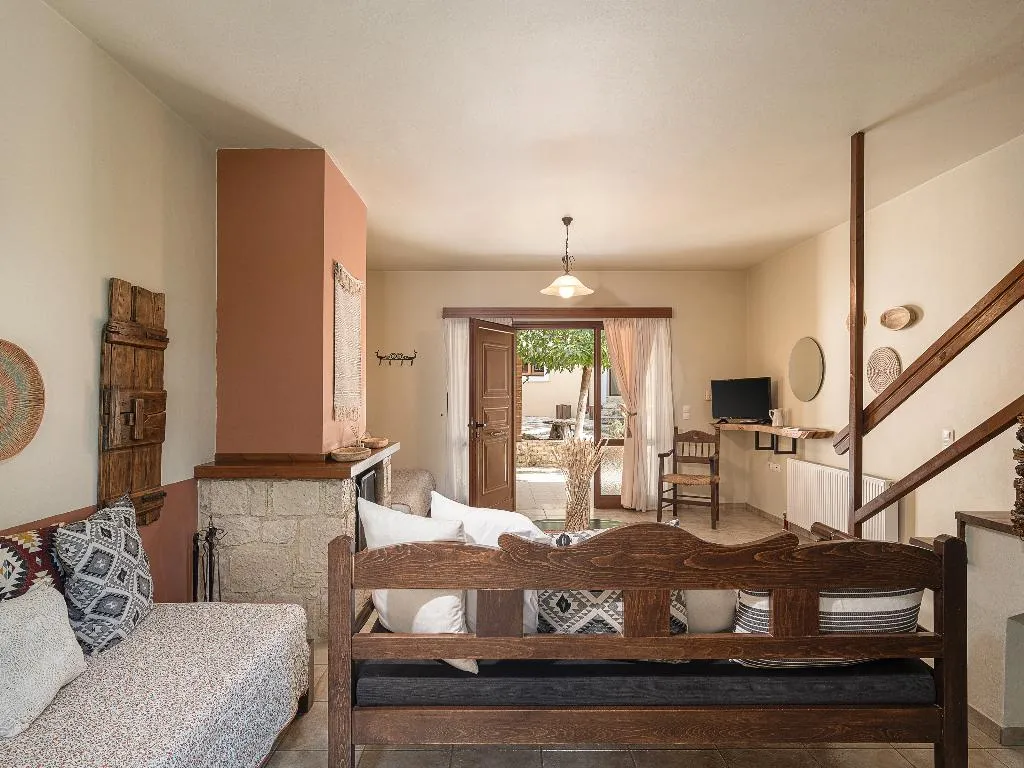 APARTMENT CAPACITY 3 Room, Earino, Crete
