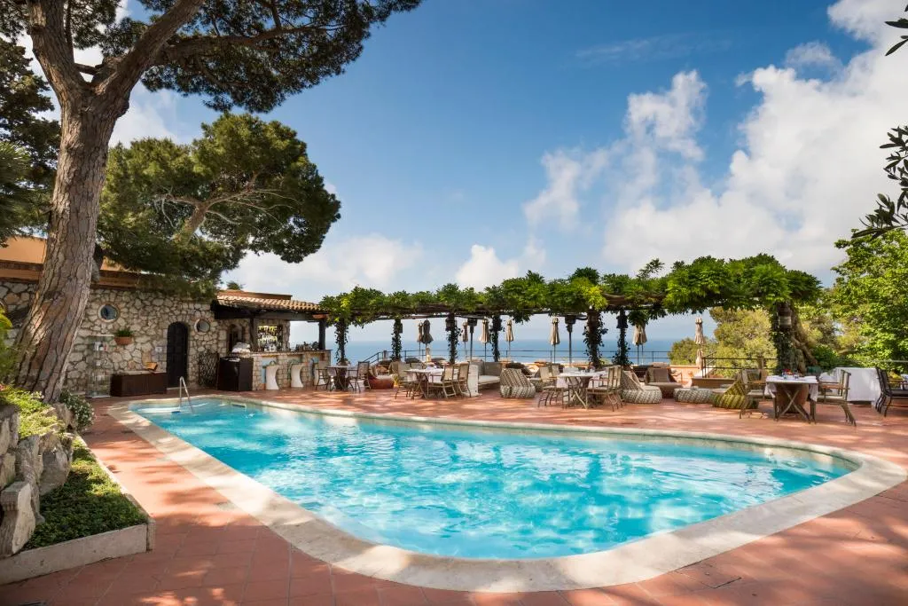 Pool, Punta Tragara, Naples