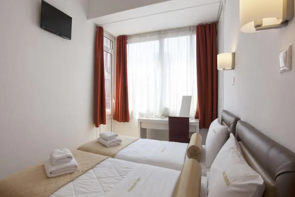 Double or Twin STANDARD Room, Metropolis, Athens