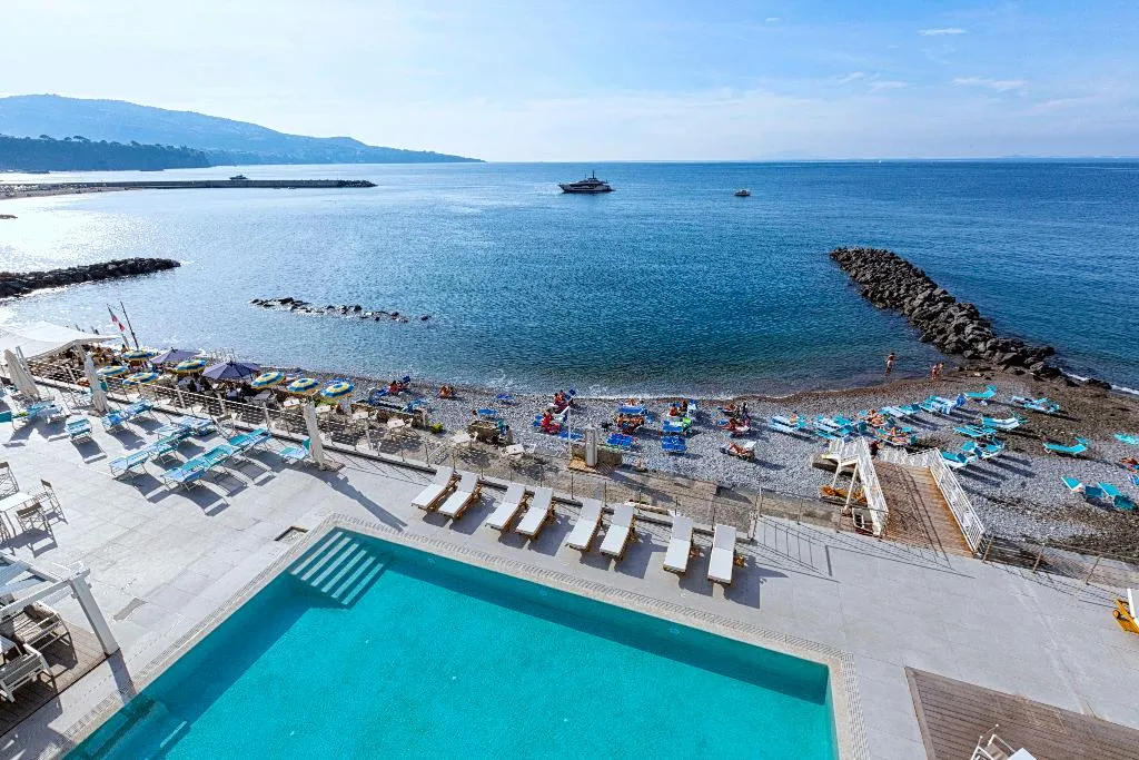 Pool, Alimuri Bay Resort, Naples