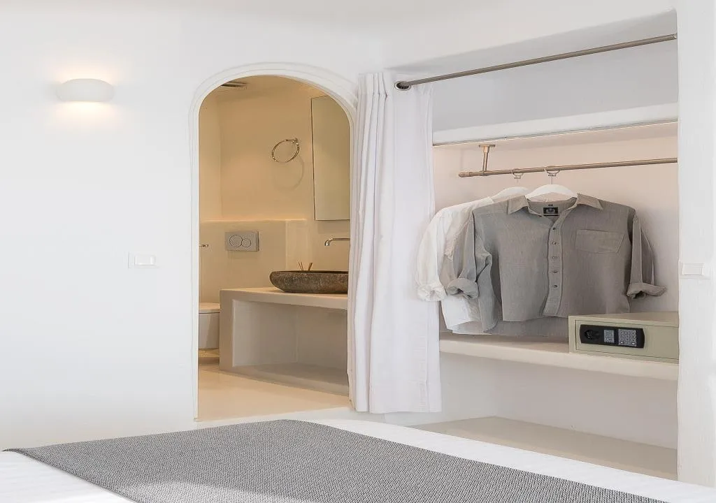DOUBLE DELUXE SEA VIEW Room, Infinity Suites & Dana Villas, Santorini