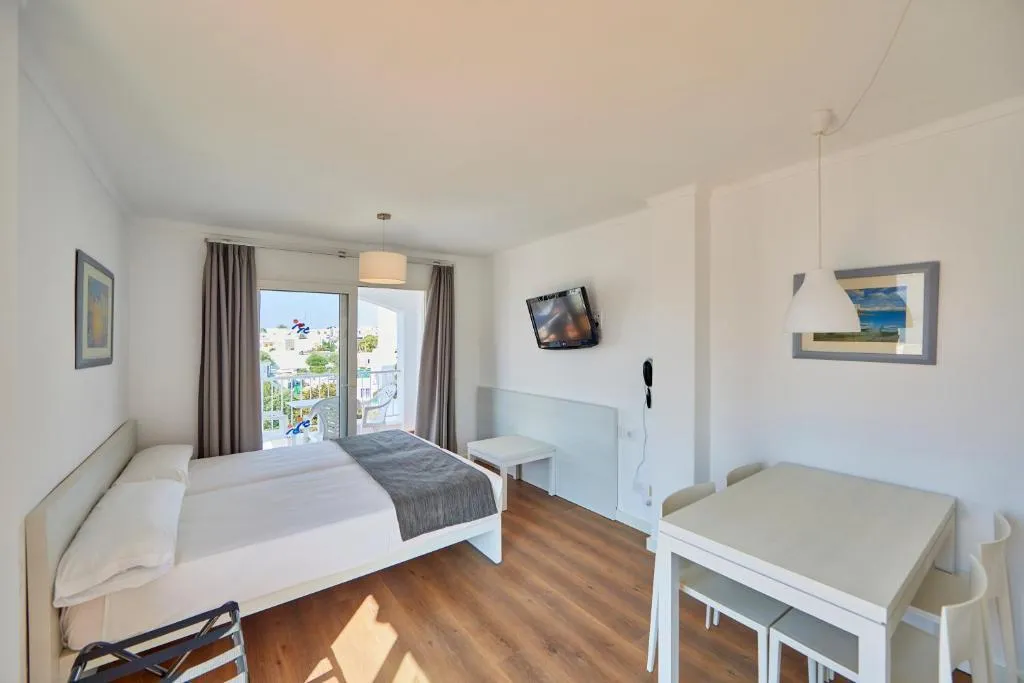 STUDIO STANDARD Room, OLA Apartamentos Cala d'Or, Majorca