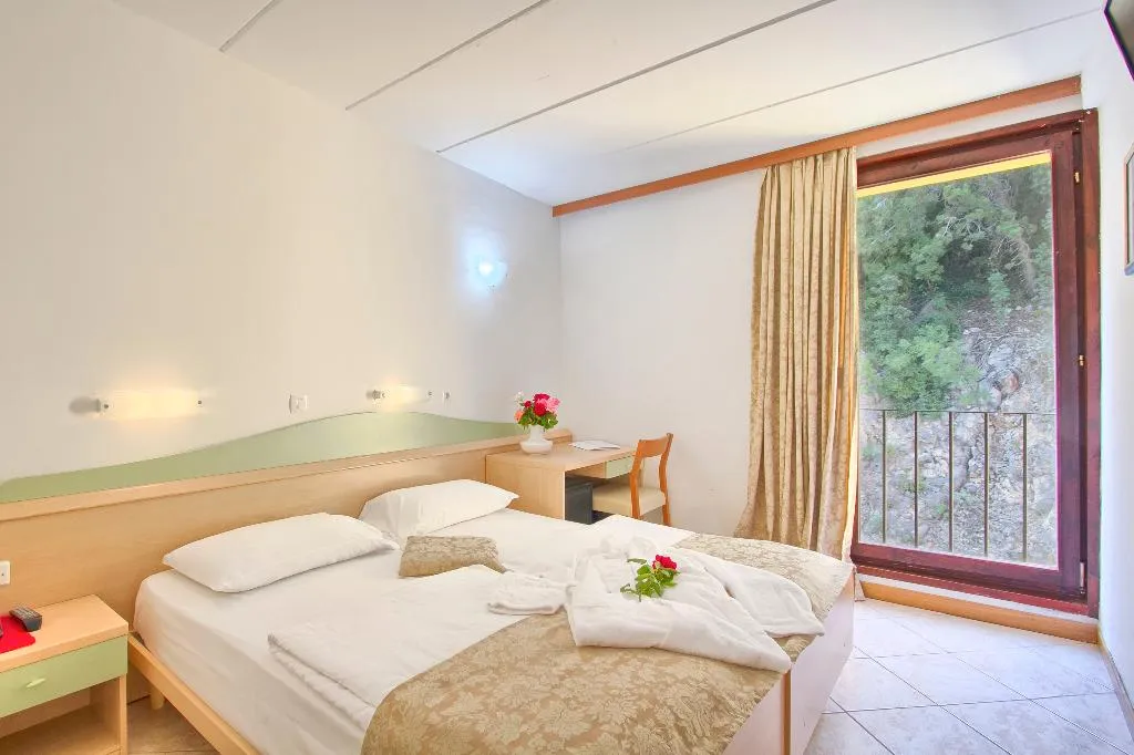 Double or Twin ECONOMY Room, Hotel Hedera, Istria