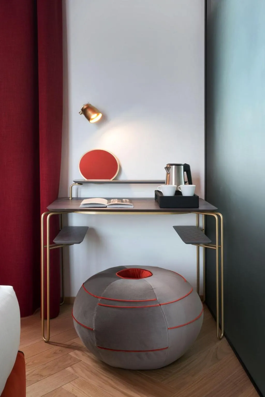 Room, Conti Guest House, Milan