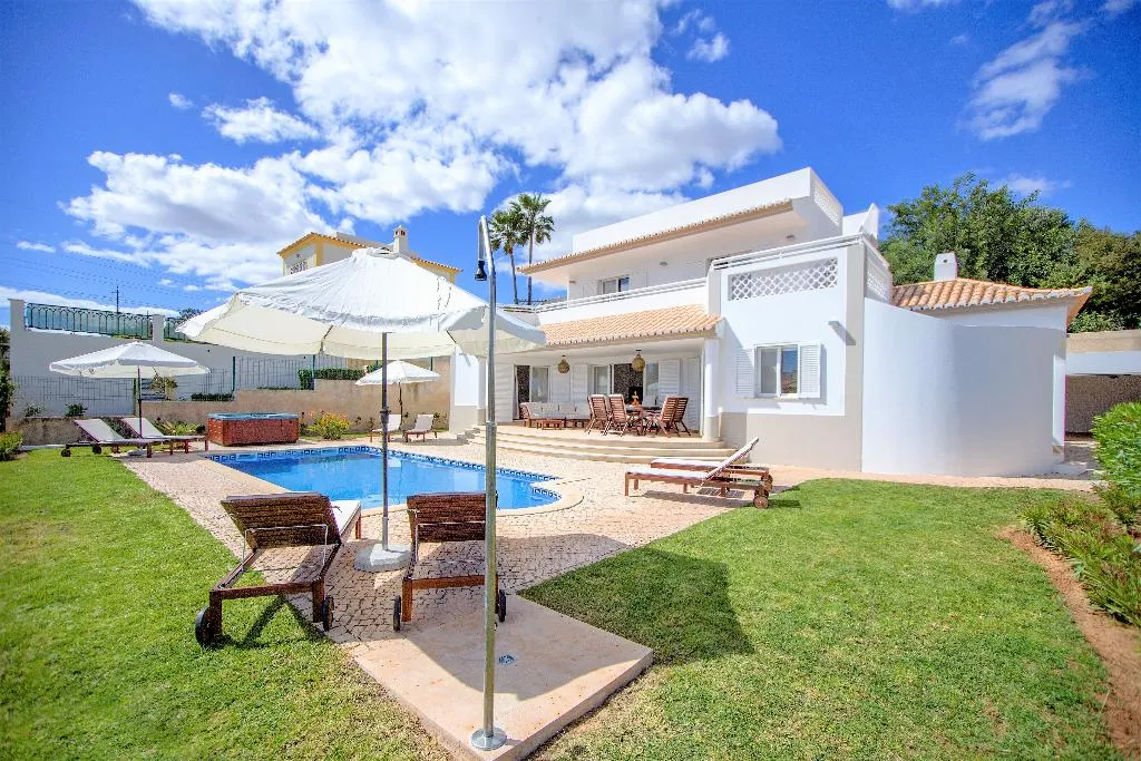 VILLA THREE BEDROOMS Room, Clube Albufeira Garden Village, Algarve