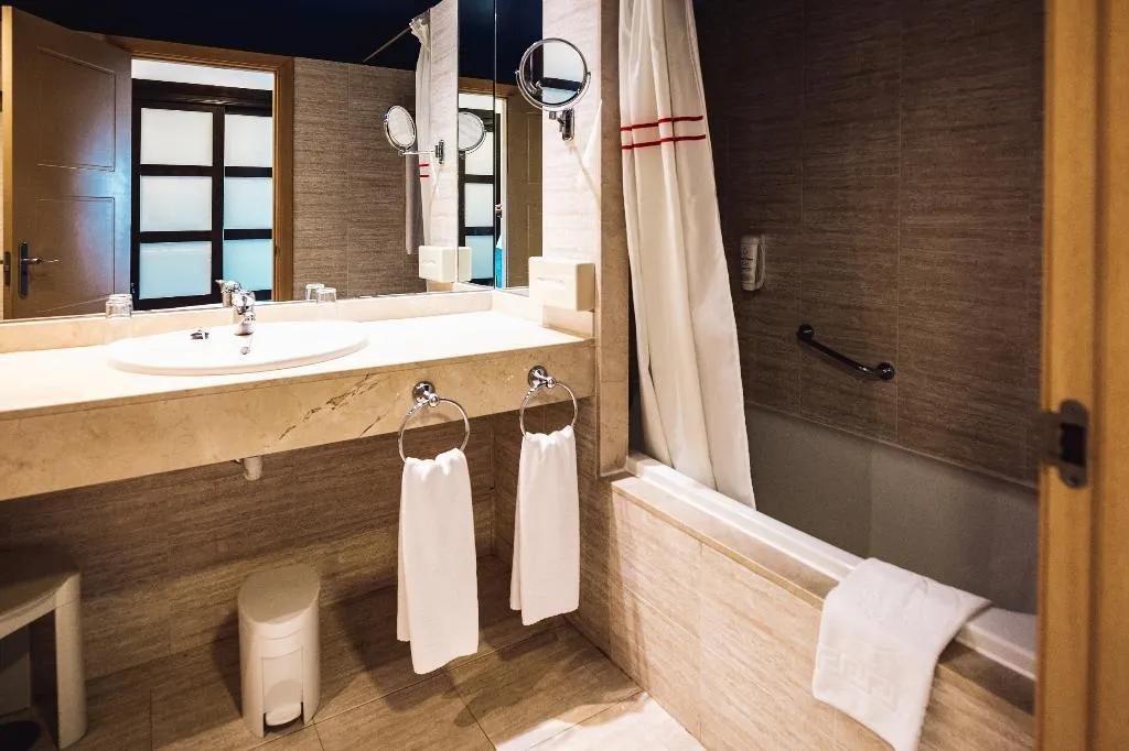 DOUBLE GARDEN VIEW Room, Costa Calero Thalasso& Spa, Lanzarote