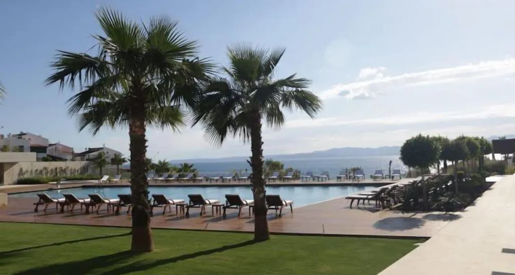 Terrace, On'Live Hotel, Izmir