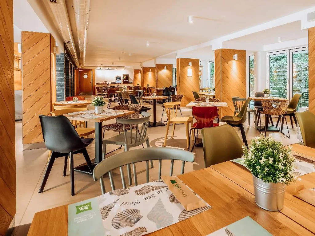 Restaurant, Ibis Styles Golden Sands Roomer Hotel, Varna
