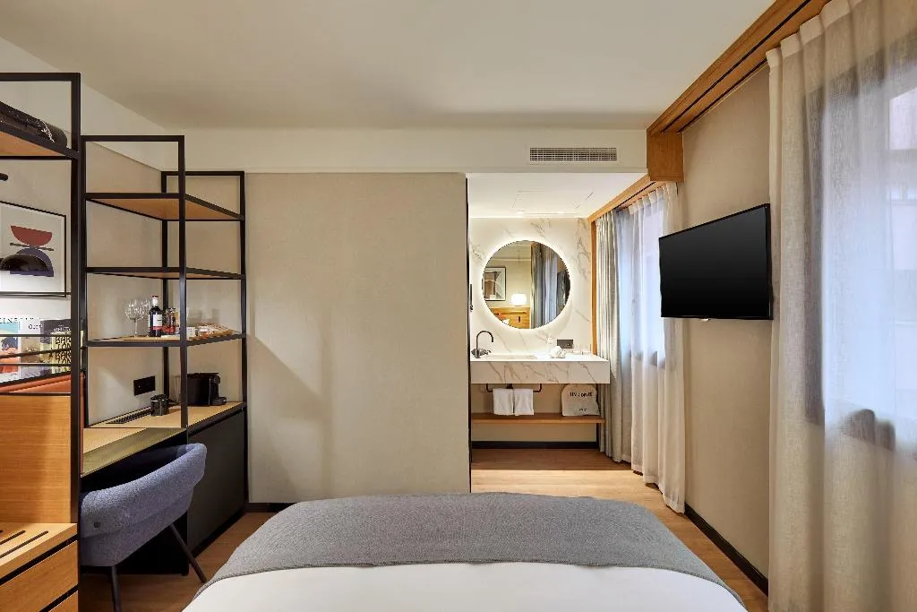 DOUBLE QUEEN SIZE BED Room, Kimpton Vividora Hotel, Barcelona