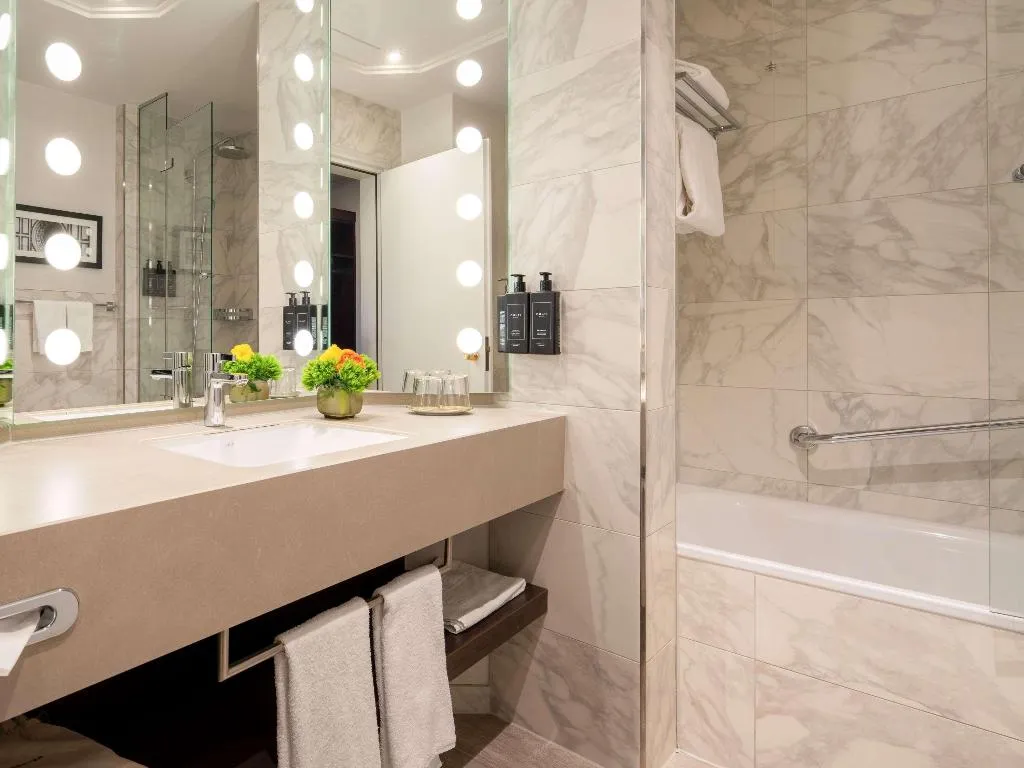 JUNIOR SUITE KING SIZE BED Room, Cerretani Hotel Firenze - MGallery Collection, Florence