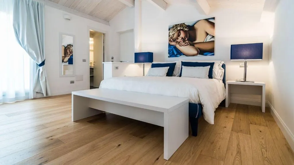 Room, Cafe Bleu Relais, Alghero