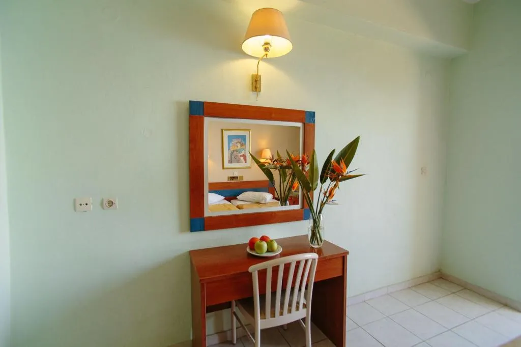 Room, Orpheus Studios, Kos