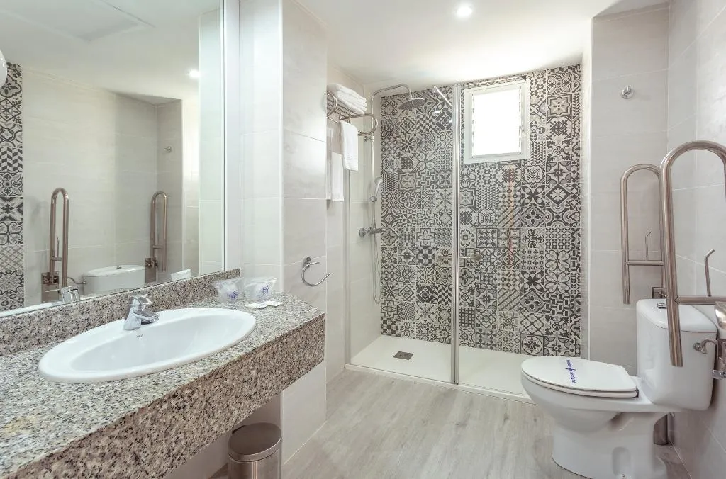 Double or Twin STANDARD Room, Kilimanjaro, Majorca