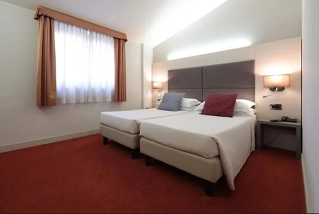 Room, Hotel Campion, Milan