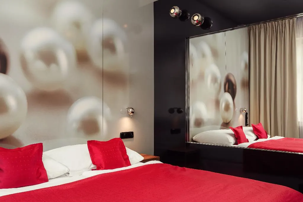 Double or Twin STANDARD Room, Perla Hotel Prague, Prague