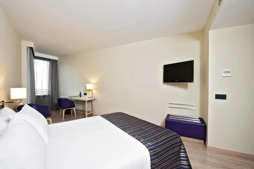 DOUBLE STANDARD Room, Exe Moncloa, Madrid