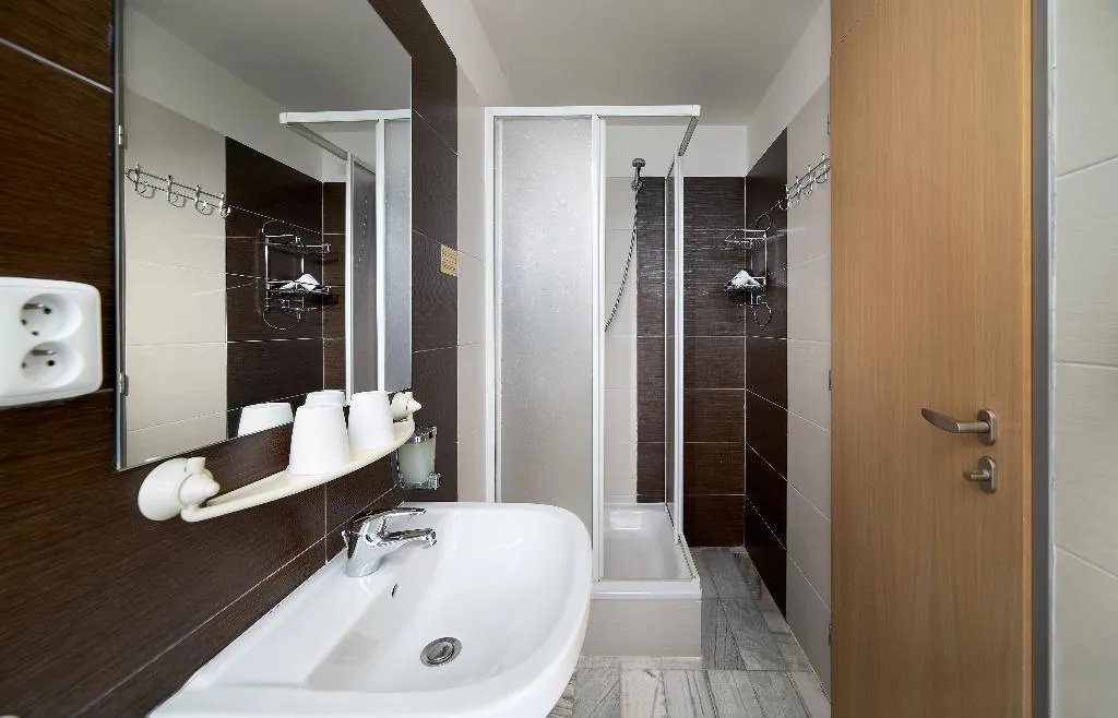 DOUBLE STANDARD Room, Ankora, Prague