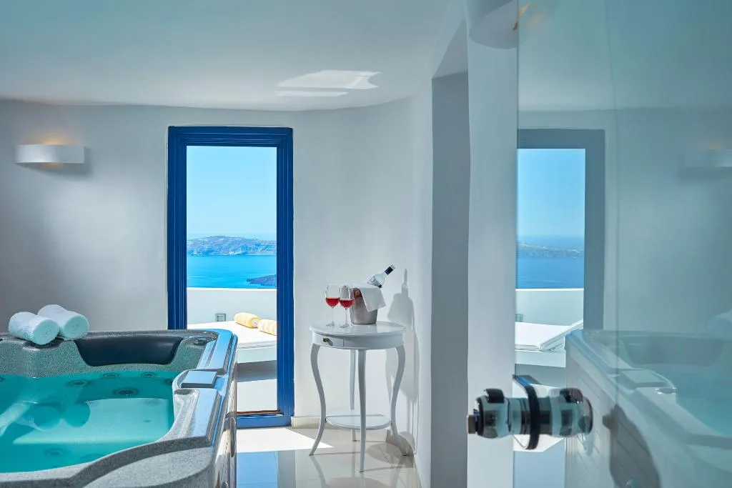 SUITE SEA VIEW HONEYMOON Room, Katikies Chromata Santorini - The Leading Hotels, Santorini