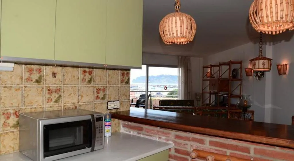 APARTMENT CAPACITY 6 TWO BEDROOMS Room, Medes Park, Costa Brava