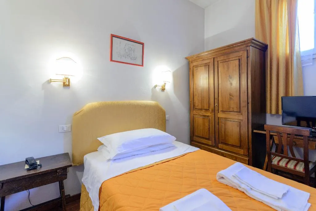 SINGLE CLASSIC Room, Hotel Rex, Florence