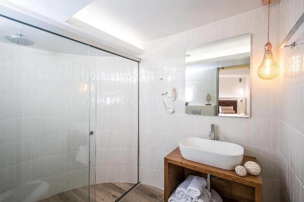 APARTMENT CAPACITY 3 Room, Camelot Royal Beds by Estia, Crete