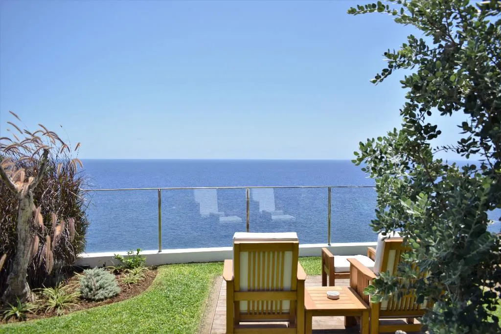 Terrace, Madeira Regency Cliff, Madeira