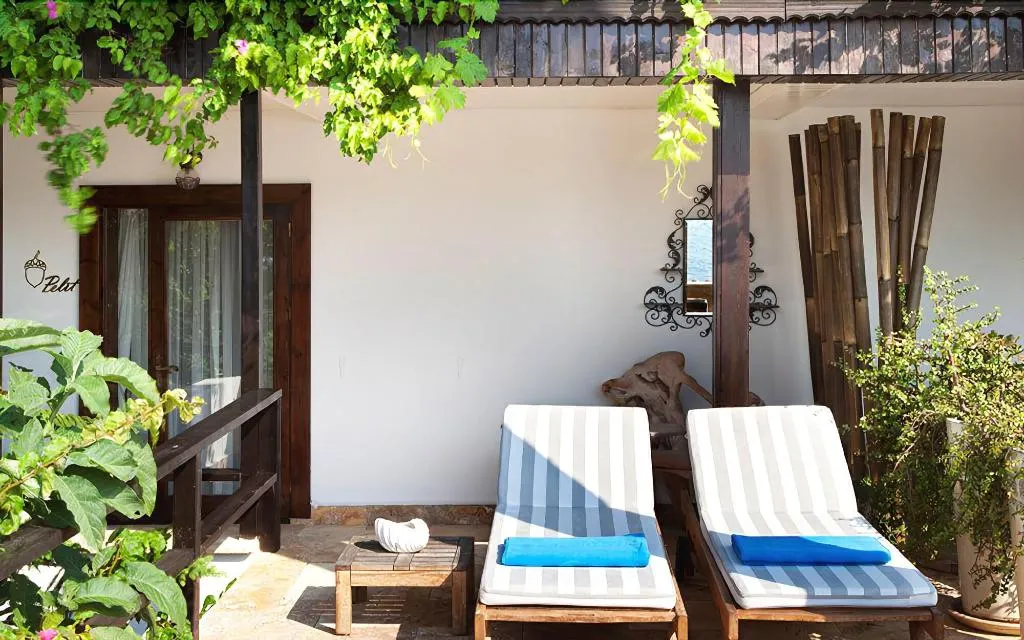 Room, Sabrina's Haus, Dalaman