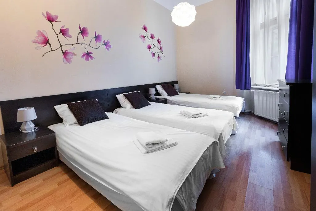 TRIPLE STANDARD Room, Navigator Apartments, Krakow