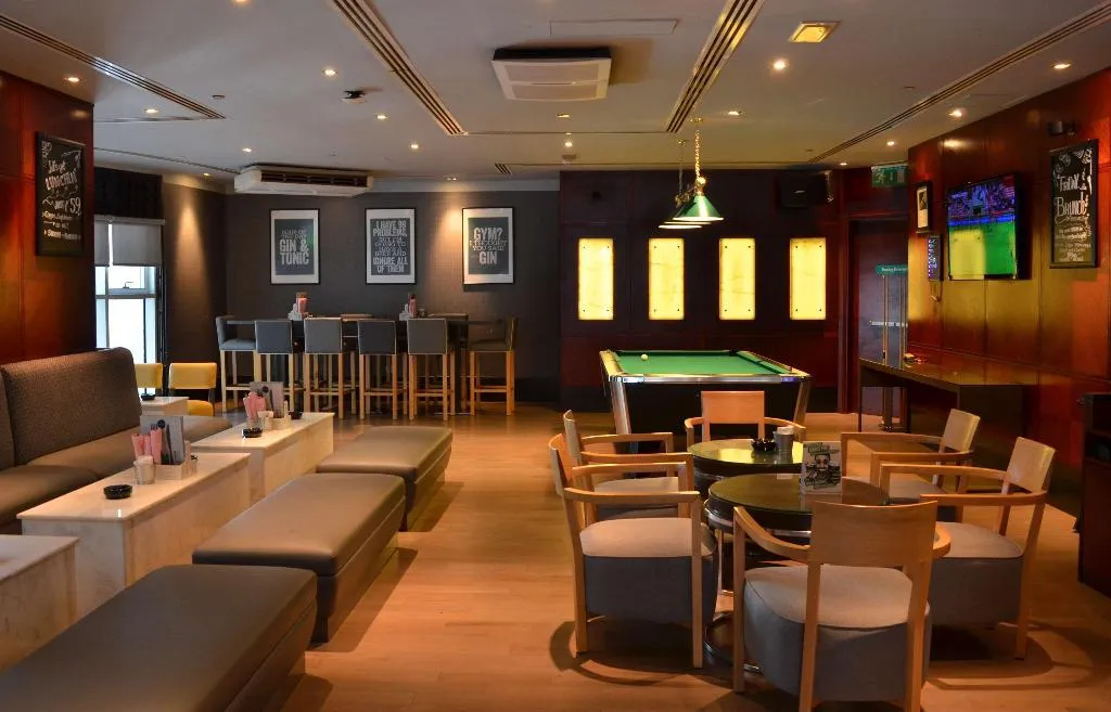 Bar, Radisson Blu Hotel, Dubai Media City, Dubai