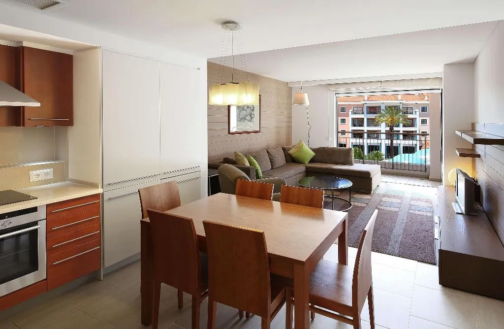 APARTMENT POOL VIEW TWO BEDROOMS Room, Hilton Vilamoura As Cascatas Golf Resort & Spa, Algarve