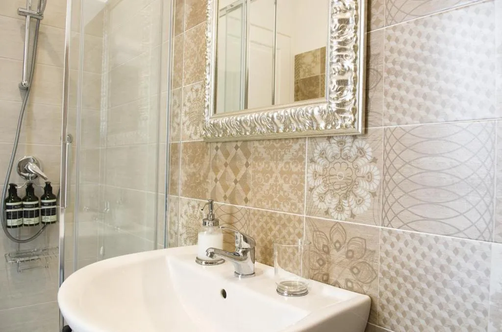 SUITE DELUXE Room, Palazzo Spasiano, Naples