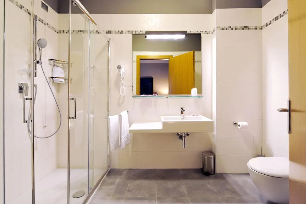 FAMILY ROOM KING SIZE BED Room, M14 Hotel & SPA, Venice