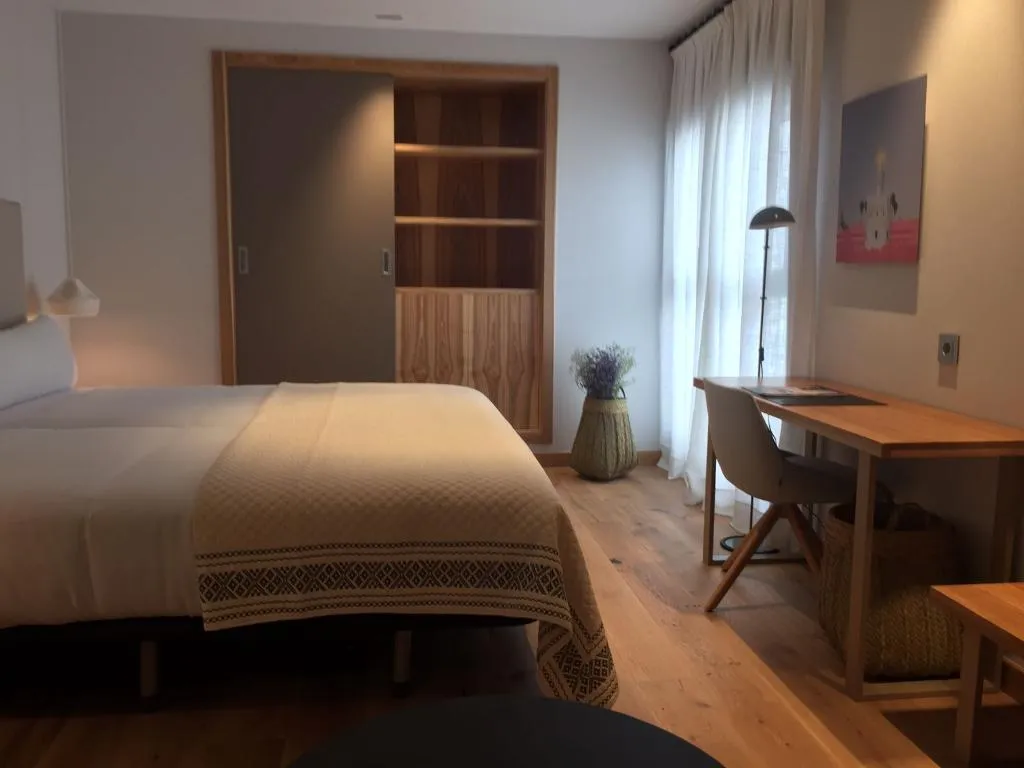 FAMILY ROOM CAPACITY 4 Room, Zenit Sevilla, Seville