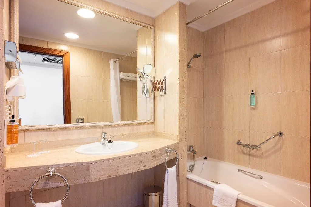 Double or Twin STANDARD Room, Landmar Playa La Arena, La Gomera