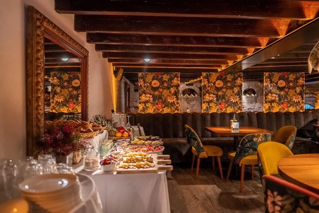 Restaurant, Hotel Lobby Room, Seville