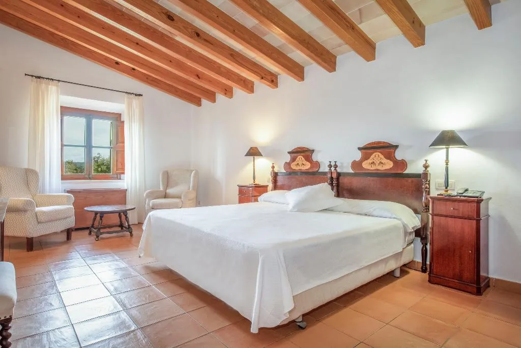 Double or Twin STANDARD Room, Finca Son Roig, Majorca
