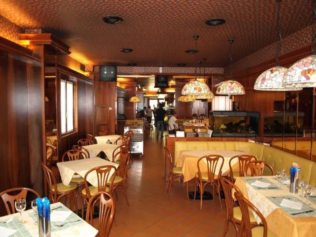 Restaurant, Hotel Karol, Milan