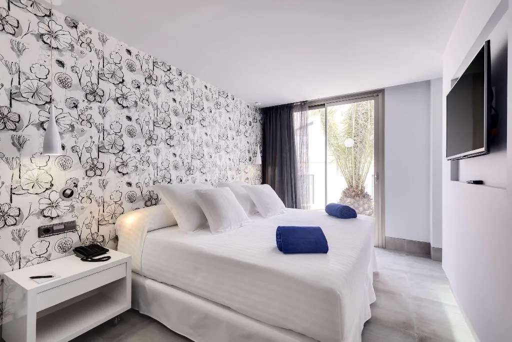 DOUBLE SINGLE USE DELUXE Room, Barcelo Teguise Beach, Lanzarote