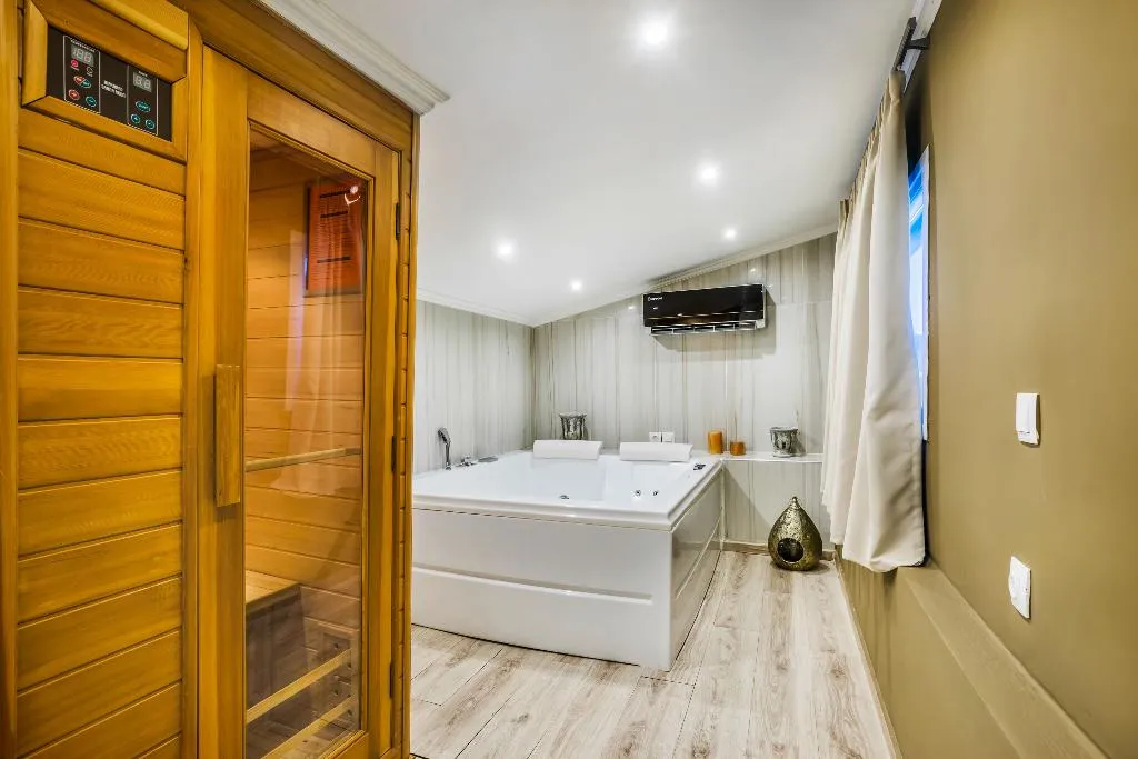 VILLA WITH PRIVATE POOL Room, Sunny Villas and Spa, Halkidiki