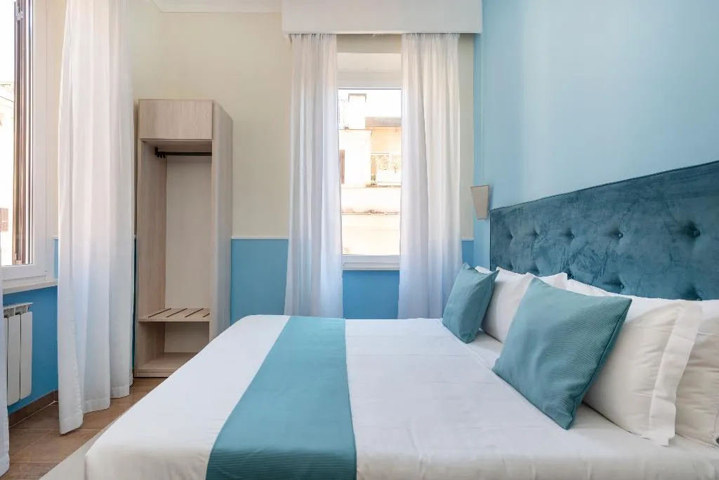 DOUBLE STANDARD Room, Parker, Rome