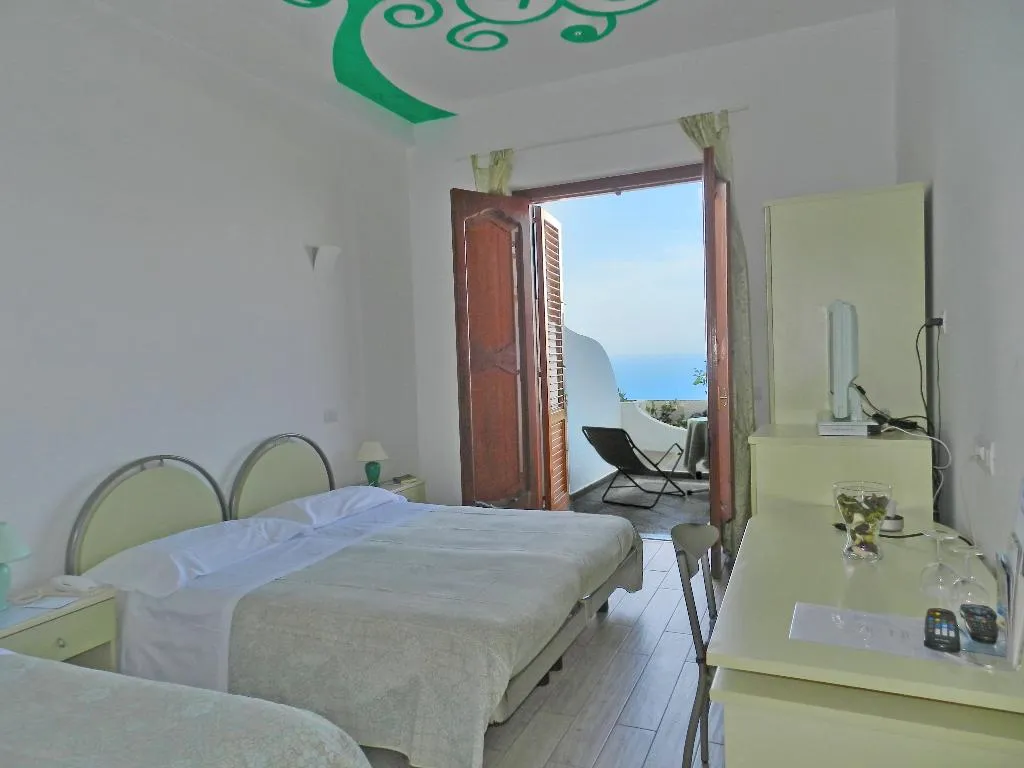 TRIPLE STANDARD Room, Holiday Hotel Praiano - Amalfi Coast, Naples