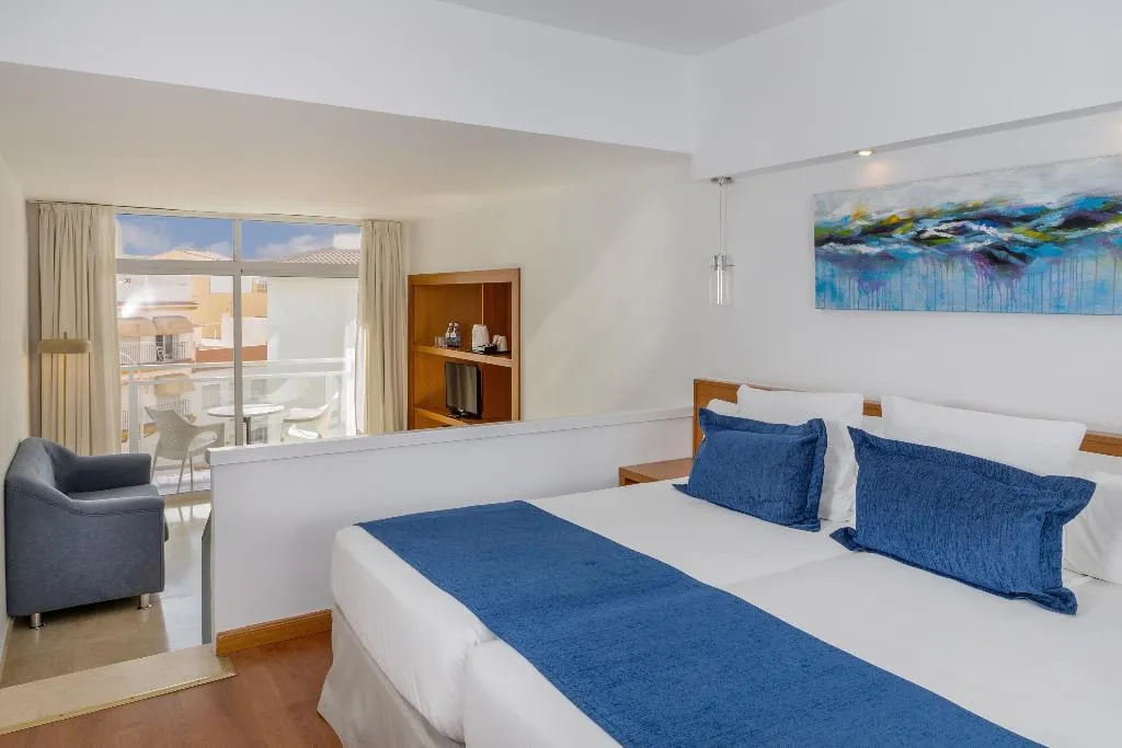 JUNIOR SUITE STANDARD Room, AluaSun Lago Rojo, Costa Del Sol